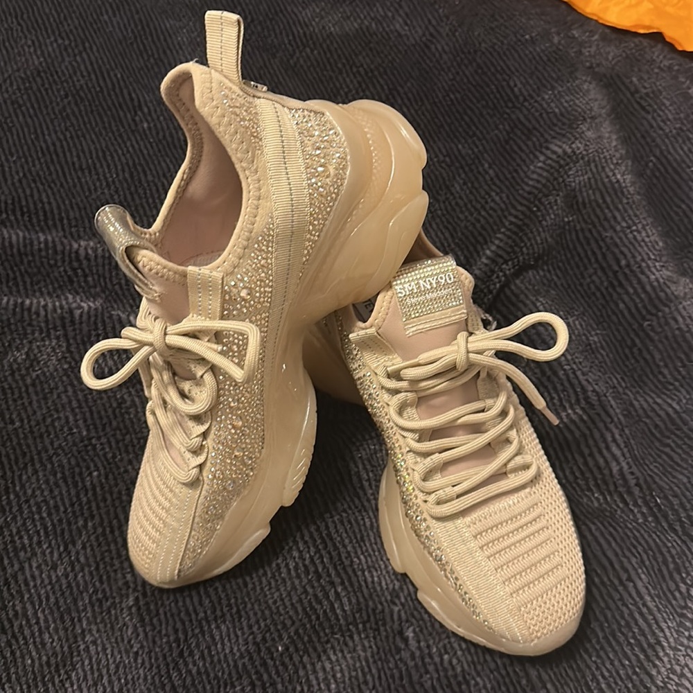 Steve Madden MAXIMA Sneaker in Blush Multi